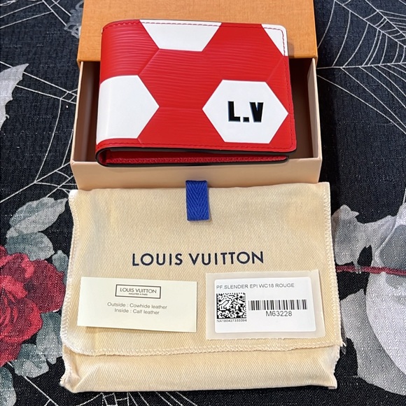 2018 LOUIS VUITTON FIFA COLLECTION WORLD CUP EPI RED/WHITE ROGUE SLENDER WALLET - Picture 3 of 13
